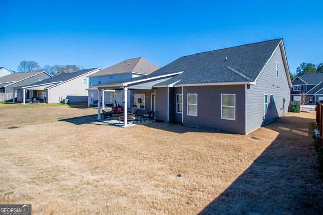 104 Kingston Circle, Carrollton, GA 30117