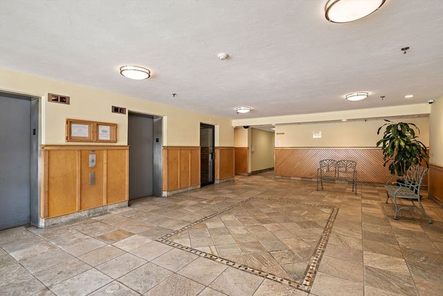 200 Cove Way 217, Quincy, MA 02169