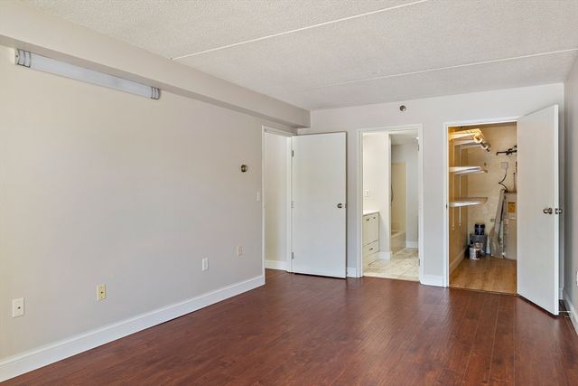 200 Cove Way 217, Quincy, MA 02169