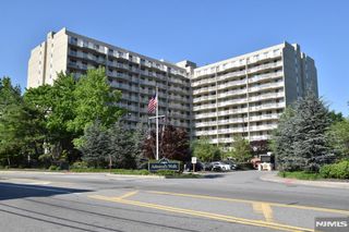 1077 River Road 505, Edgewater, NJ 07020