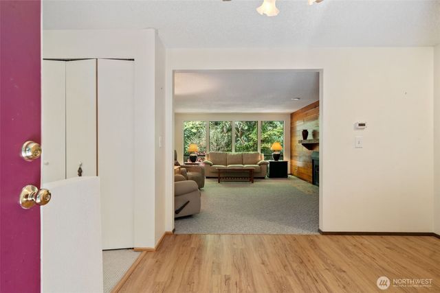 5496 NE Laura Loop, Poulsbo, WA 98370