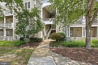 1700 LAKE SHORE CREST DR #31, Reston, VA 20190