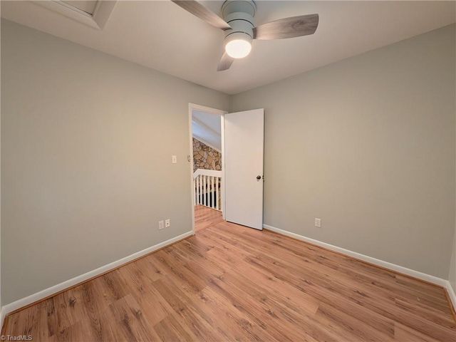 1686 Stonewood Drive, Winston-salem, NC 27103