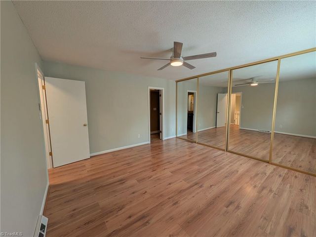 1686 Stonewood Drive, Winston-salem, NC 27103