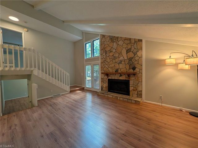 1686 Stonewood Drive, Winston-salem, NC 27103