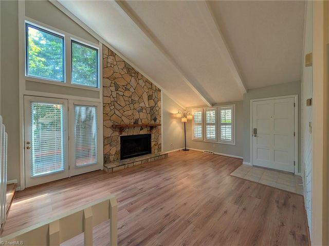1686 Stonewood Drive, Winston-salem, NC 27103