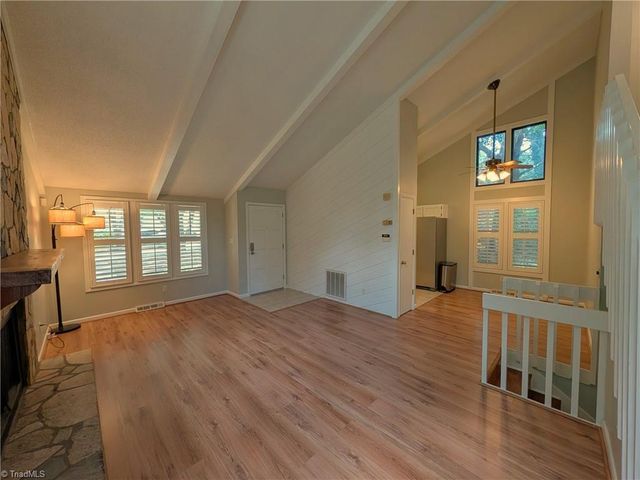 1686 Stonewood Drive, Winston-salem, NC 27103
