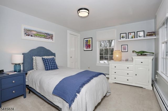 215 Hill St, Midland Park Boro, NJ 07432