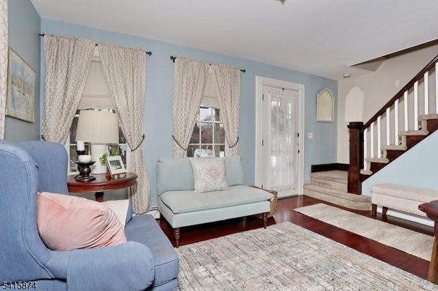 215 Hill St, Midland Park Boro, NJ 07432