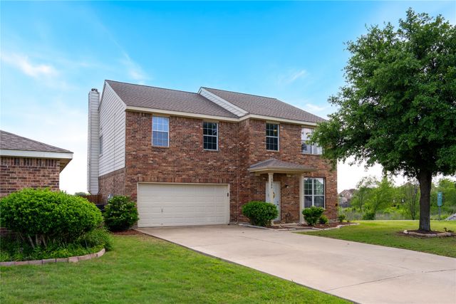5004 Senator Drive, Fort Worth, TX 76244