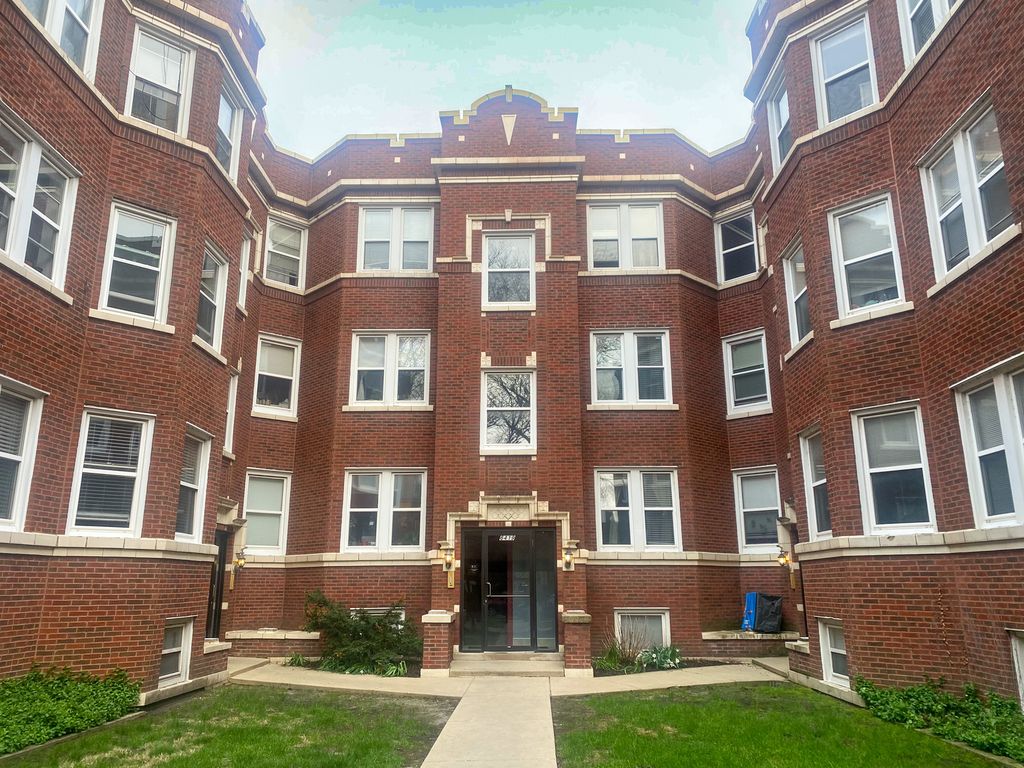 6421 N Greenview Avenue 3E, Chicago, IL 60626