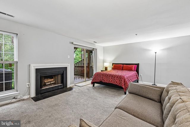 210 TWELVE OAKS DR, Gaithersburg, MD 20878