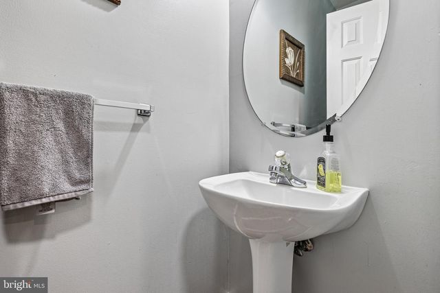 210 TWELVE OAKS DR, Gaithersburg, MD 20878