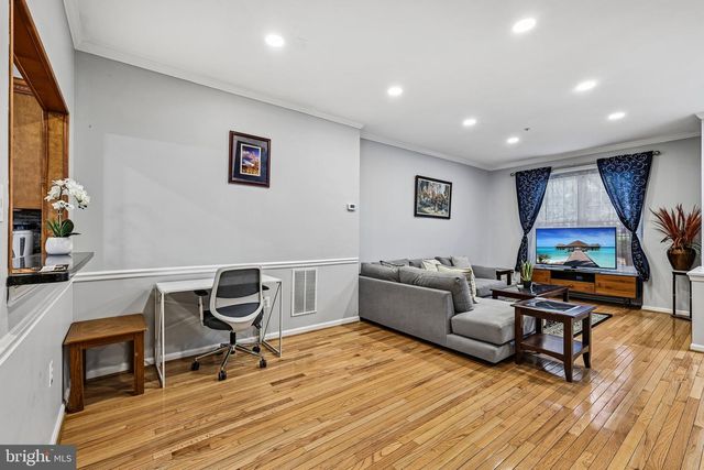 210 TWELVE OAKS DR, Gaithersburg, MD 20878