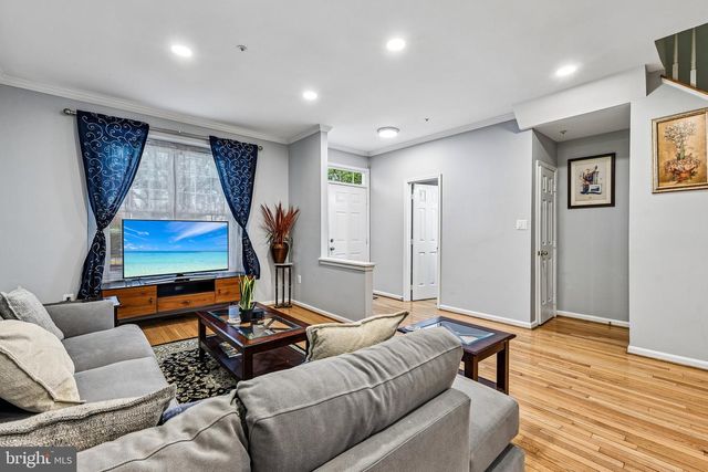 210 TWELVE OAKS DR, Gaithersburg, MD 20878