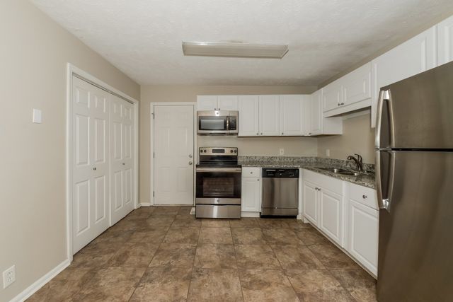 3203 Lakeford Dr, Nashville, TN 37214