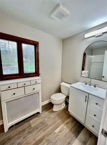 4499 Mount Royal Blvd, Hampton, PA 15101