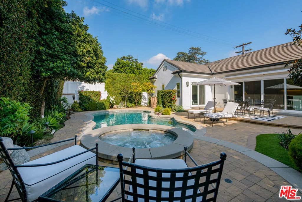 Image 28 of property listing at 4715 Bellflower Avenue, North Hollywood, CA 91602