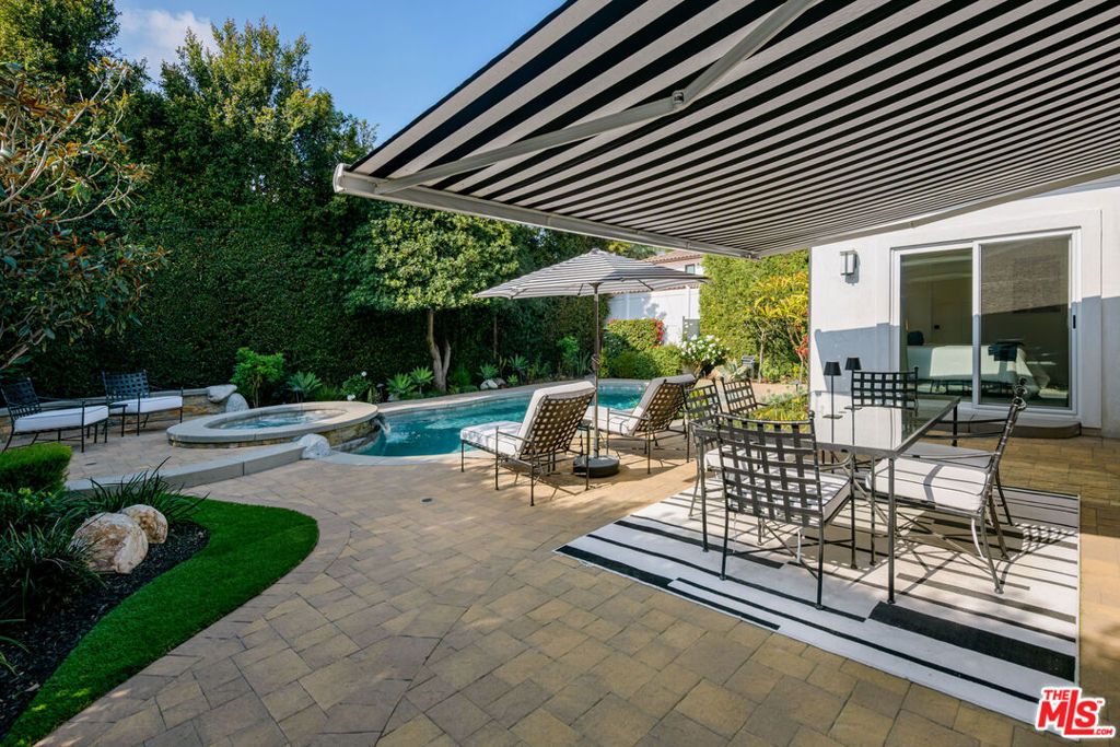 Image 30 of property listing at 4715 Bellflower Avenue, North Hollywood, CA 91602