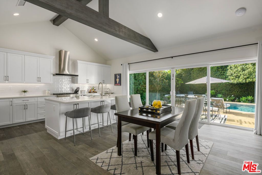 Image 8 of property listing at 4715 Bellflower Avenue, North Hollywood, CA 91602