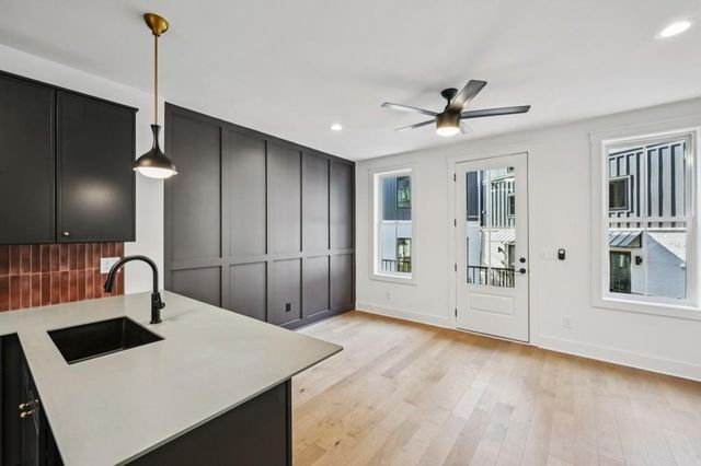 1160 Boulevard SE 1, Atlanta, GA 30312