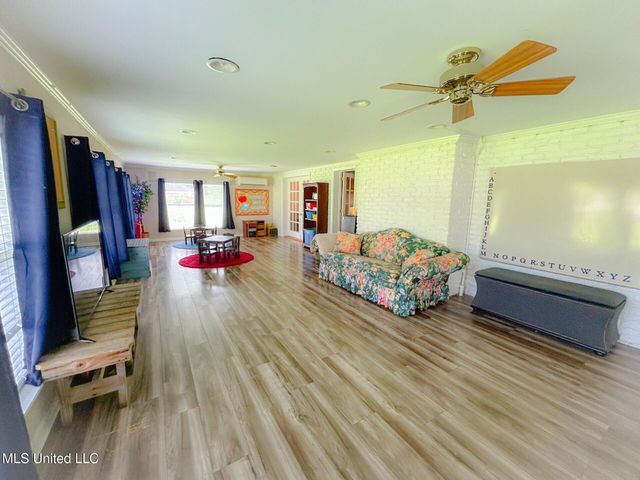 209 Margaret Avenue, Natchez, MS 39120