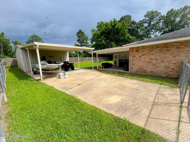 209 Margaret Avenue, Natchez, MS 39120