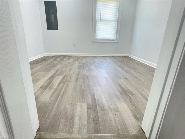 206 Tree LN, Suffolk, VA 23437