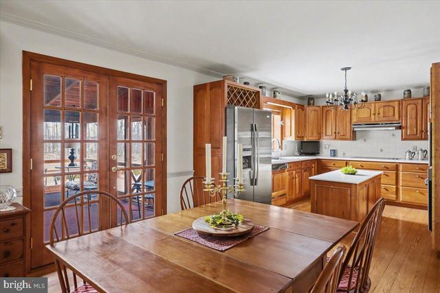 87 SMITH SCHOOL RD, Perkasie, PA 18944