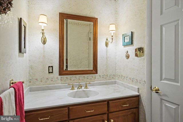 87 SMITH SCHOOL RD, Perkasie, PA 18944