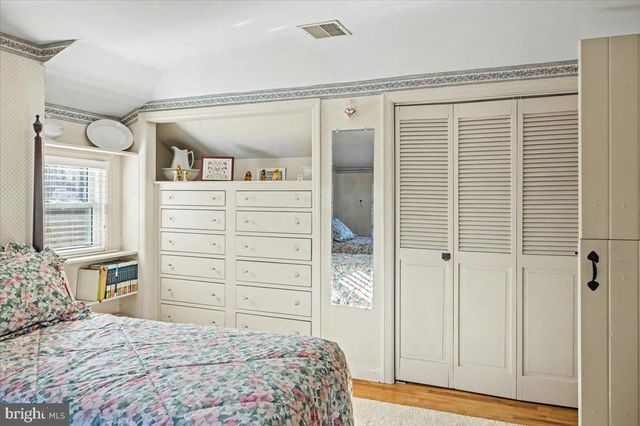 87 SMITH SCHOOL RD, Perkasie, PA 18944