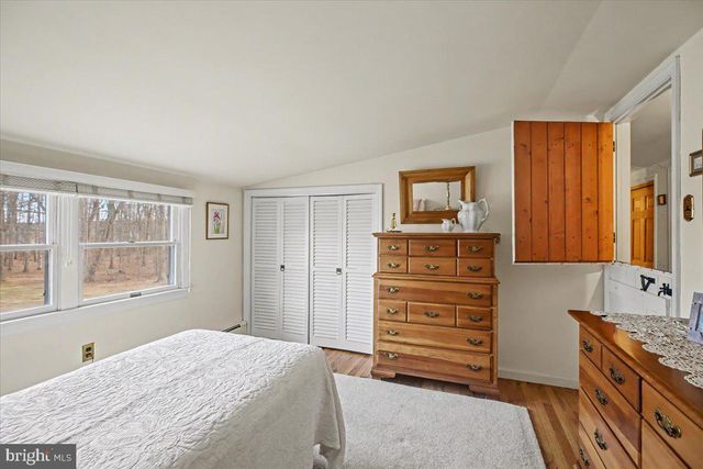 87 SMITH SCHOOL RD, Perkasie, PA 18944