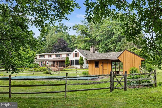 87 SMITH SCHOOL RD, Perkasie, PA 18944
