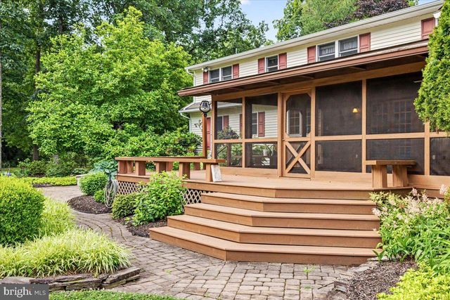 87 SMITH SCHOOL RD, Perkasie, PA 18944