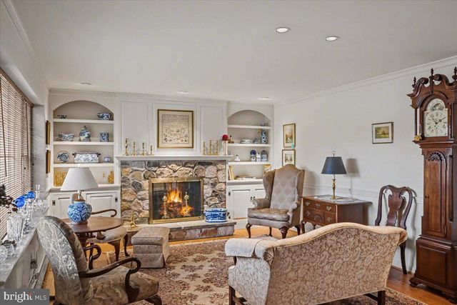87 SMITH SCHOOL RD, Perkasie, PA 18944