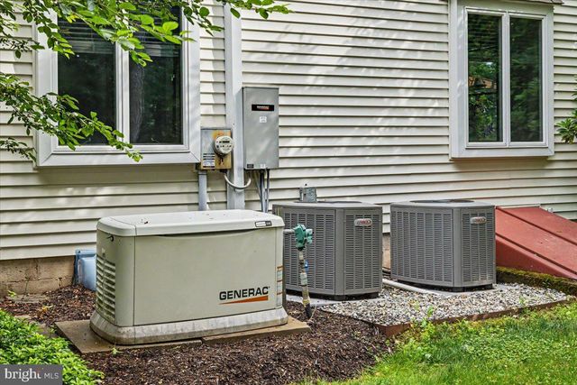 87 SMITH SCHOOL RD, Perkasie, PA 18944