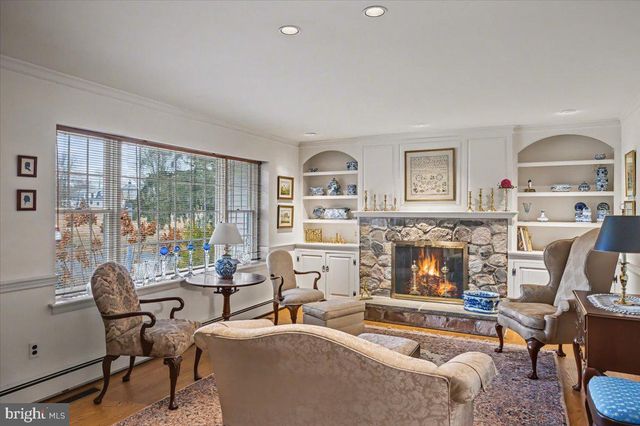 87 SMITH SCHOOL RD, Perkasie, PA 18944