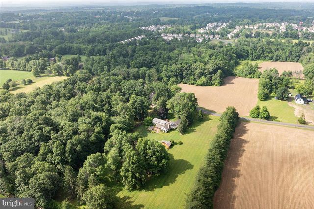 87 SMITH SCHOOL RD, Perkasie, PA 18944