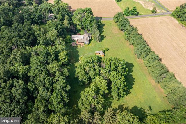 87 SMITH SCHOOL RD, Perkasie, PA 18944