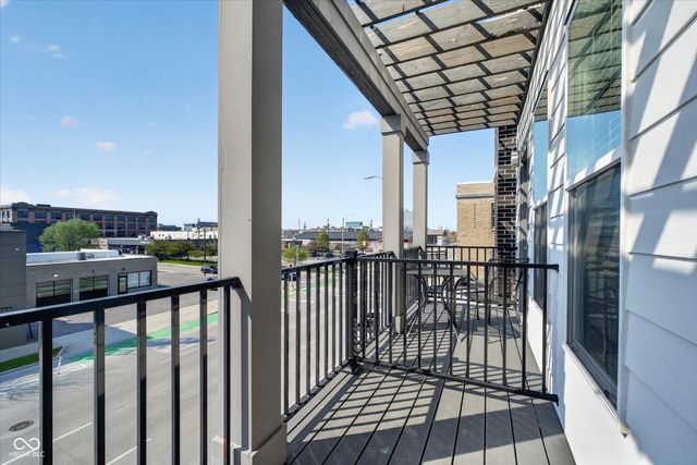 727 N Illinois Street 202, Indianapolis, IN 46204