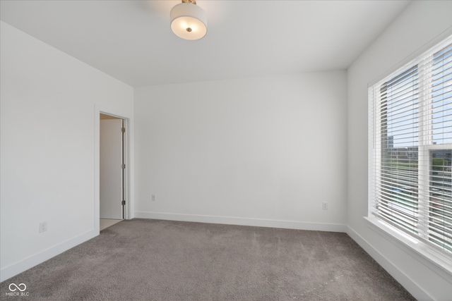 727 N Illinois Street 202, Indianapolis, IN 46204