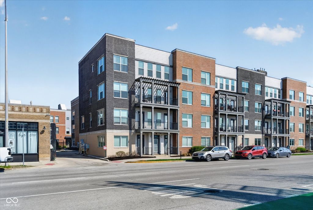 727 N Illinois Street 202, Indianapolis, IN 46204