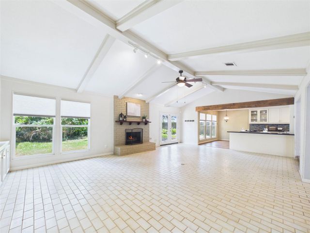 1010 Baronridge Drive, Seabrook, TX 77586