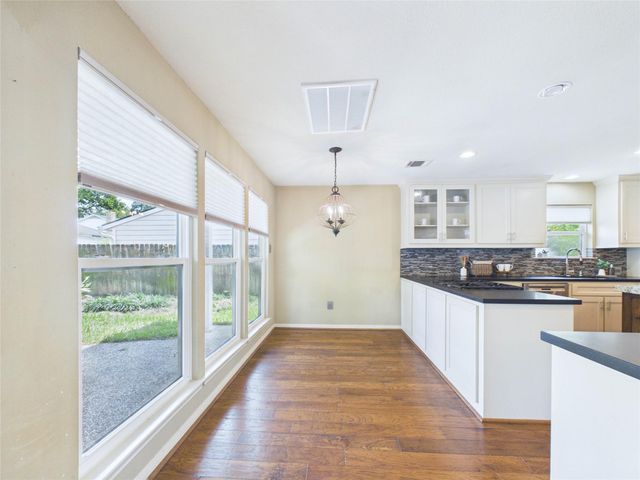 1010 Baronridge Drive, Seabrook, TX 77586