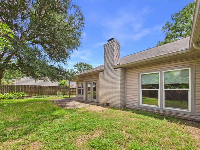 1010 Baronridge Drive, Seabrook, TX 77586