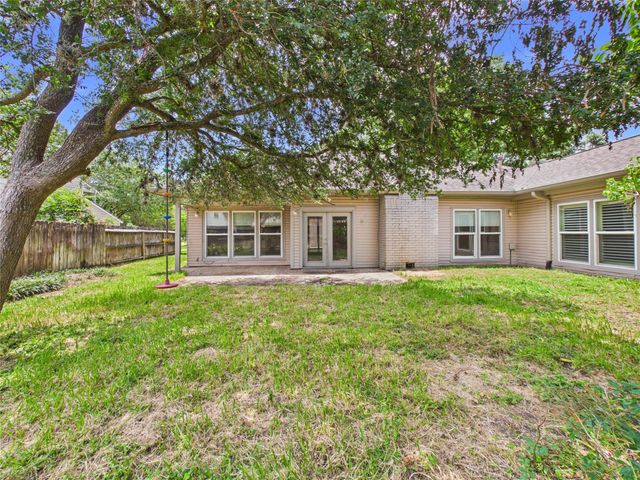 1010 Baronridge Drive, Seabrook, TX 77586