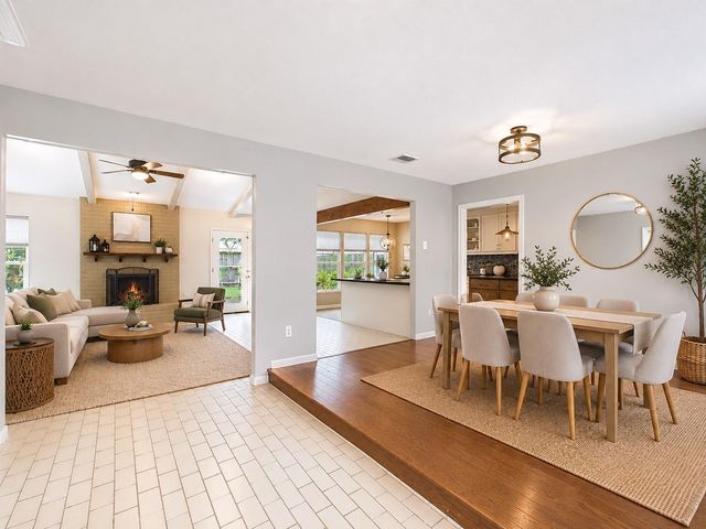 1010 Baronridge Drive, Seabrook, TX 77586