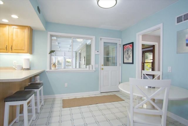 238 Kensington Drive, Madison, WI 53704