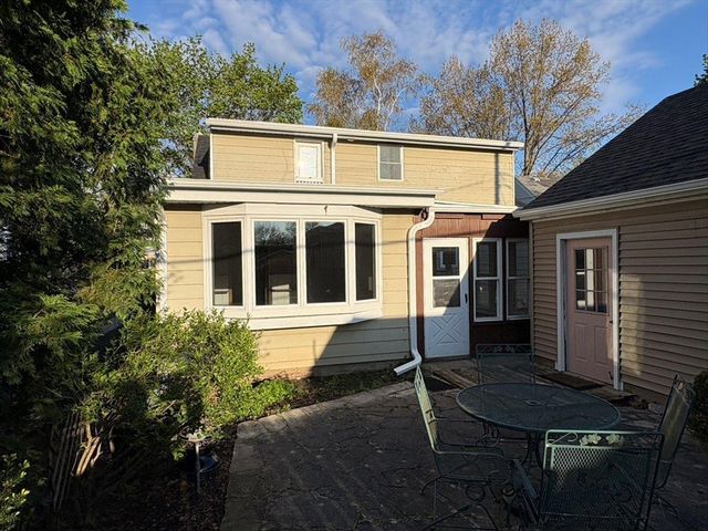 238 Kensington Drive, Madison, WI 53704