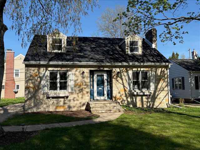 238 Kensington Drive, Madison, WI 53704